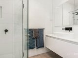 https://images.listonce.com.au/custom/160x/listings/250-ferrars-street-south-melbourne-vic-3205/142/01087142_img_07.jpg?zhvX1fEYLpQ