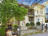 https://images.listonce.com.au/custom/160x/listings/250-fitzroy-street-st-kilda-vic-3182/738/01731738_img_01.jpg?-zvusDYo3Jc