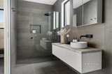 https://images.listonce.com.au/custom/160x/listings/250-kelvin-avenue-montmorency-vic-3094/419/01705419_img_09.jpg?SaDvHNEi9G8