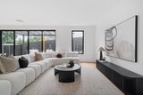https://images.listonce.com.au/custom/160x/listings/250-kelvin-avenue-montmorency-vic-3094/811/01723811_img_02.jpg?HPvYdv6tA2Q