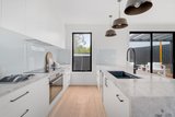 https://images.listonce.com.au/custom/160x/listings/250-kelvin-avenue-montmorency-vic-3094/811/01723811_img_03.jpg?t0xWHThGEx4