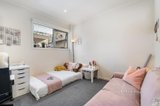 https://images.listonce.com.au/custom/160x/listings/250662-blackburn-road-notting-hill-vic-3168/650/01560650_img_02.jpg?qs0e7Y4UOok