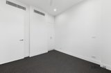 https://images.listonce.com.au/custom/160x/listings/251-hawthorn-rd-caulfield-north-vic-3161/420/01904420_img_11.jpg?MzinrOU99P4