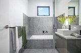 https://images.listonce.com.au/custom/160x/listings/251-newman-road-croydon-vic-3136/679/01936679_img_07.jpg?TTsm41XKpW0