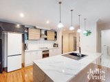 https://images.listonce.com.au/custom/160x/listings/2517-ascot-vale-road-flemington-vic-3031/560/01970560_img_01.jpg?bV8Sl4VRTyI