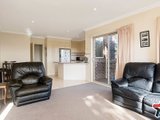 https://images.listonce.com.au/custom/160x/listings/251a-manchester-road-mooroolbark-vic-3138/256/01526256_img_03.jpg?tvjbYBmRth8