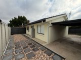 https://images.listonce.com.au/custom/160x/listings/252-jennings-street-kyneton-vic-3444/773/01858773_img_13.jpg?szqygAltOzk
