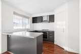 https://images.listonce.com.au/custom/160x/listings/252-warralily-boulevard-armstrong-creek-vic-3217/717/01913717_img_04.jpg?zYj2vKncl_M