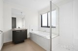 https://images.listonce.com.au/custom/160x/listings/252-warralily-boulevard-armstrong-creek-vic-3217/717/01913717_img_08.jpg?BAGJzO2jQ3k
