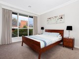 https://images.listonce.com.au/custom/160x/listings/252-windsor-crescent-surrey-hills-vic-3127/945/01683945_img_05.jpg?qoDuFIxr0fU