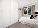 https://images.listonce.com.au/custom/160x/listings/252-windsor-crescent-surrey-hills-vic-3127/945/01683945_img_06.jpg?ZGAkM6ZwtzY