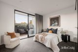 https://images.listonce.com.au/custom/160x/listings/2520-tooronga-road-hawthorn-east-vic-3123/431/01893431_img_09.jpg?XtCid8_Hpz4