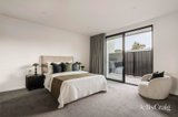 https://images.listonce.com.au/custom/160x/listings/2520-tooronga-road-hawthorn-east-vic-3123/431/01893431_img_10.jpg?_CJBFZOkBVw