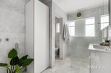https://images.listonce.com.au/custom/160x/listings/253-grove-road-hawthorn-vic-3122/147/01913147_img_08.jpg?yHQCjgk6Xp8