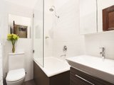 https://images.listonce.com.au/custom/160x/listings/253-hotham-street-elsternwick-vic-3185/530/01793530_img_05.jpg?PTzh5qgoP08