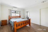 https://images.listonce.com.au/custom/160x/listings/2533-south-road-bentleigh-vic-3204/272/01881272_img_10.jpg?AOATyzRx_ko
