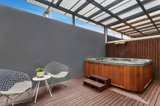 https://images.listonce.com.au/custom/160x/listings/2537-ascot-vale-road-ascot-vale-vic-3032/822/00590822_img_05.jpg?m5_uLnAxZws