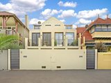 https://images.listonce.com.au/custom/160x/listings/254-beaconsfield-parade-middle-park-vic-3206/337/01087337_img_05.jpg?gVGOLVEAfDE