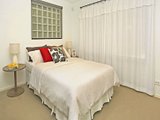 https://images.listonce.com.au/custom/160x/listings/254-beaconsfield-parade-middle-park-vic-3206/337/01087337_img_10.jpg?T6DP0f3HHnI
