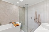 https://images.listonce.com.au/custom/160x/listings/254-delta-road-greensborough-vic-3088/353/01907353_img_09.jpg?jnTGlX84wrU
