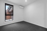 https://images.listonce.com.au/custom/160x/listings/254-surrey-road-east-croydon-vic-3136/920/01933920_img_09.jpg?ZaQPaVYNNHc