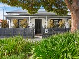 https://images.listonce.com.au/custom/160x/listings/255-coppin-street-richmond-vic-3121/555/00963555_img_01.jpg?8ja1GV8pBOQ