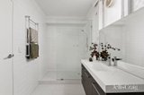 https://images.listonce.com.au/custom/160x/listings/255-dover-street-flemington-vic-3031/596/01904596_img_07.jpg?GHZqYR_BoNM