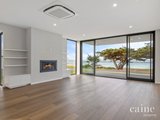 https://images.listonce.com.au/custom/160x/listings/255-great-ocean-road-apollo-bay-vic-3233/689/01576689_img_09.jpg?BqbpW-WjVrA