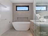 https://images.listonce.com.au/custom/160x/listings/255-great-ocean-road-apollo-bay-vic-3233/689/01576689_img_16.jpg?GLW3zX2pU_E