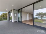 https://images.listonce.com.au/custom/160x/listings/255-great-ocean-road-apollo-bay-vic-3233/689/01576689_img_18.jpg?g94-0bMwsqU