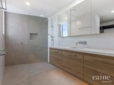 https://images.listonce.com.au/custom/160x/listings/255-great-ocean-road-apollo-bay-vic-3233/689/01576689_img_20.jpg?CeHf4N83C3M
