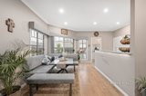 https://images.listonce.com.au/custom/160x/listings/255-hull-road-croydon-vic-3136/322/01724322_img_05.jpg?vCQVQx44Sek