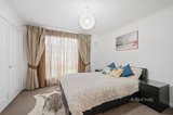 https://images.listonce.com.au/custom/160x/listings/255-hull-road-croydon-vic-3136/322/01724322_img_07.jpg?n0KT6Az6M4Q