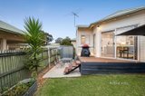 https://images.listonce.com.au/custom/160x/listings/255-hull-road-croydon-vic-3136/322/01724322_img_10.jpg?uVhVTg6LrEs