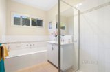 https://images.listonce.com.au/custom/160x/listings/255-ridge-road-sailors-hill-vic-3461/920/01186920_img_15.jpg?3Uck33nzjXk