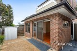 https://images.listonce.com.au/custom/160x/listings/256-darebin-street-heidelberg-vic-3084/149/01950149_img_09.jpg?rIRPWr5lEHU
