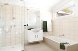 https://images.listonce.com.au/custom/160x/listings/256-drummond-street-carlton-vic-3053/665/01691665_img_14.jpg?WMW5OSfVWsA