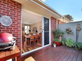 https://images.listonce.com.au/custom/160x/listings/256-hull-road-croydon-vic-3136/448/01525448_img_17.jpg?uAS0SbxkzLg