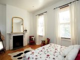 https://images.listonce.com.au/custom/160x/listings/256-montague-street-south-melbourne-vic-3205/277/01090277_img_05.jpg?tgbpVLJb_io