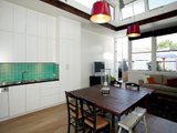 https://images.listonce.com.au/custom/160x/listings/256-montague-street-south-melbourne-vic-3205/277/01090277_img_09.jpg?pOko7L1hpCY