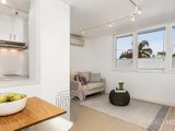 https://images.listonce.com.au/custom/160x/listings/256-smith-street-south-melbourne-vic-3205/154/01087154_img_02.jpg?ETTuvsr_ebM