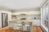 https://images.listonce.com.au/custom/160x/listings/256-torroodun-street-mount-waverley-vic-3149/168/00398168_img_04.jpg?aAVu2Pjh9sA