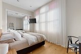 https://images.listonce.com.au/custom/160x/listings/2560-sydney-road-brunswick-vic-3056/731/01752731_img_10.jpg?Ajx3HjEP1xQ