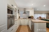 https://images.listonce.com.au/custom/160x/listings/257-orchard-drive-croydon-vic-3136/068/00854068_img_03.jpg?nqYJHE45tZg