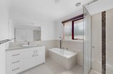 https://images.listonce.com.au/custom/160x/listings/257-parker-street-templestowe-lower-vic-3107/072/01773072_img_12.jpg?emRS8T4CayY