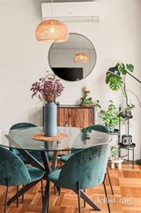 https://images.listonce.com.au/custom/160x/listings/2575-warrigal-road-bentleigh-east-vic-3165/238/01907238_img_06.jpg?mVidC9nlyjY