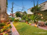 https://images.listonce.com.au/custom/160x/listings/258-grey-street-st-kilda-vic-3182/042/01088042_img_12.jpg?5pSmWIl7mqg