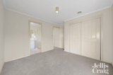 https://images.listonce.com.au/custom/160x/listings/2581-south-road-bentleigh-east-vic-3165/565/01702565_img_05.jpg?-hUrGgUHLx8