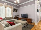 https://images.listonce.com.au/custom/160x/listings/259-douglas-parade-newport-vic-3015/424/01202424_img_03.jpg?yoOweyuYP5o