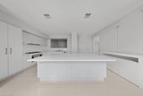 https://images.listonce.com.au/custom/160x/listings/259-mahoneys-road-forest-hill-vic-3131/884/01778884_img_02.jpg?r0cEy88eM64